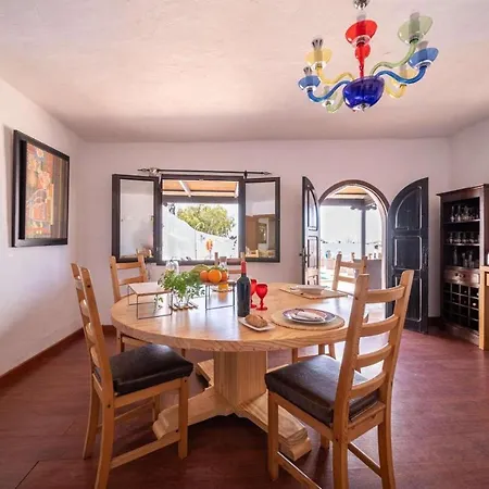 Villa Los Palomos San Bartolomé